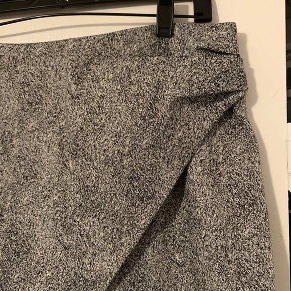 French Connection pencil skirt w/ wrap split - Picture 3 of 3